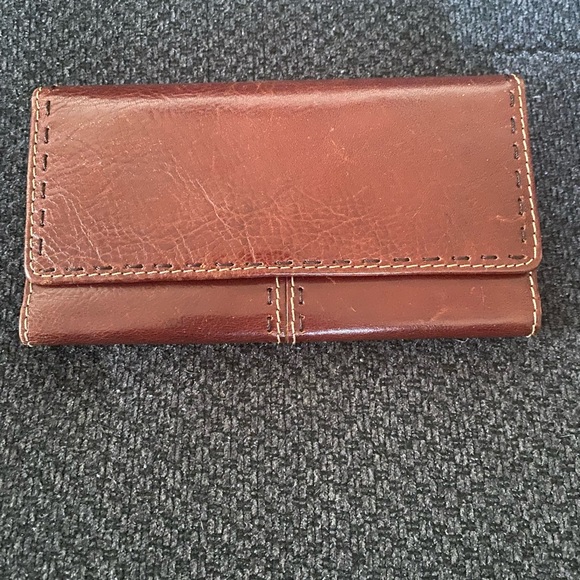 Fossil Tote with matching wallet - Picture 7 of 16